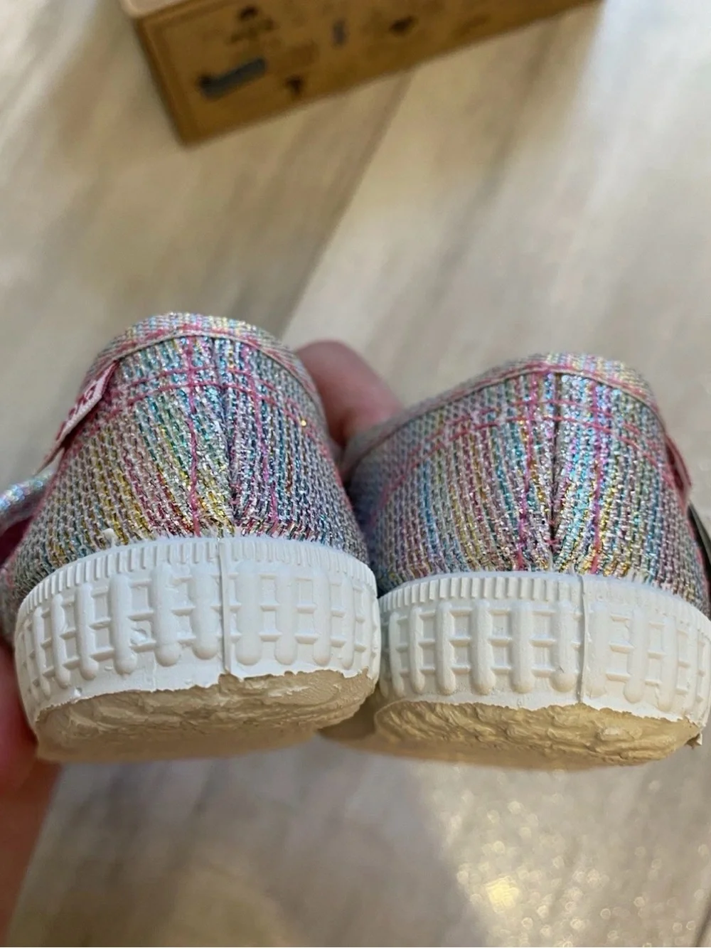 NWT Cienta Rainbow Sparkle Mary Jane T-Strap Mary Jane Sneaker toddler girl 6.5